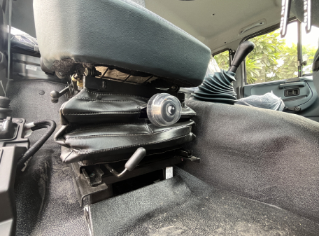 Mechanically Suspended Seats